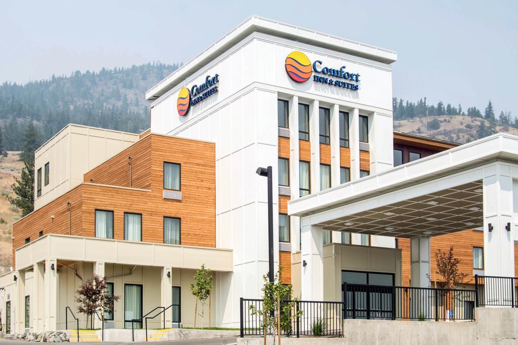 Comfort Inn & Suites Merritt Exterior foto